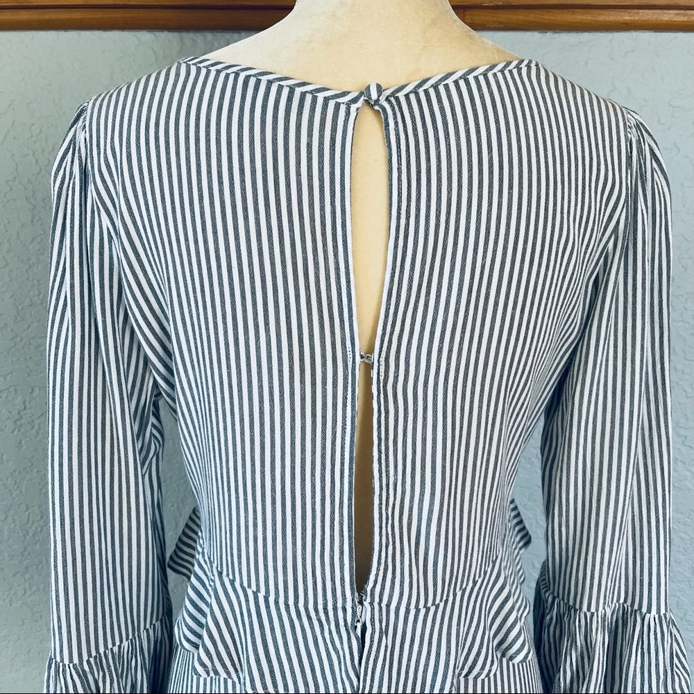 AE Mini Dress Stripe Flirt gray Ruffle Open Back Size S Long Balloon Sleeve - Picture 8 of 11